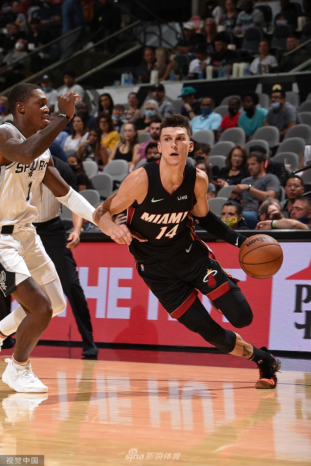 他不仅需要 他不仅需要