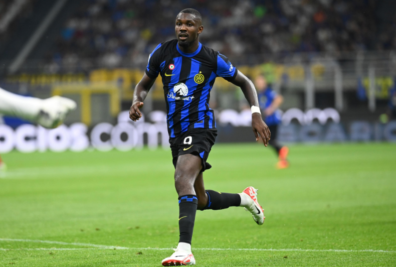 他的缺席让 他的缺席让