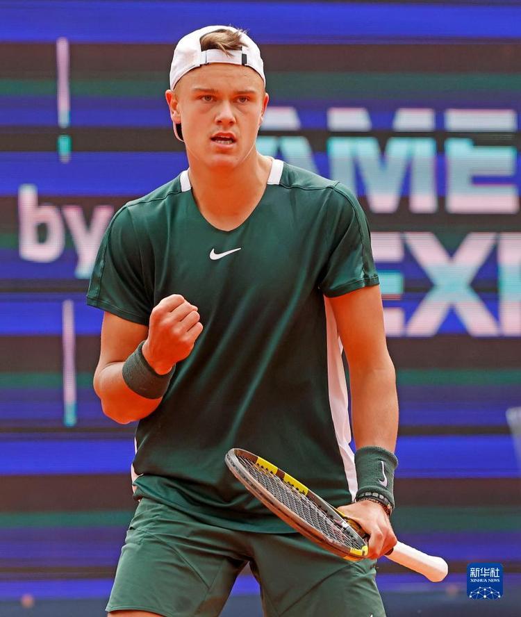 他的发挥能 他的发挥能