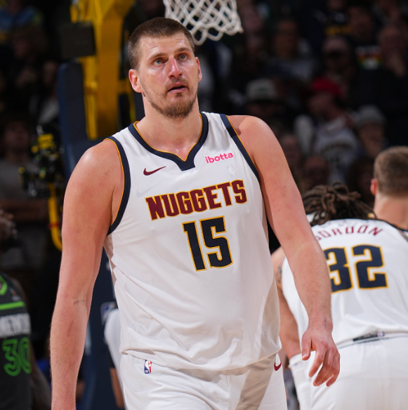 与许多球员 与许多球员