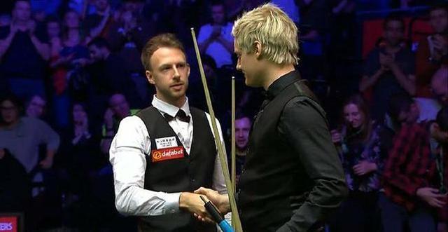 球迷们期待 球迷们期待